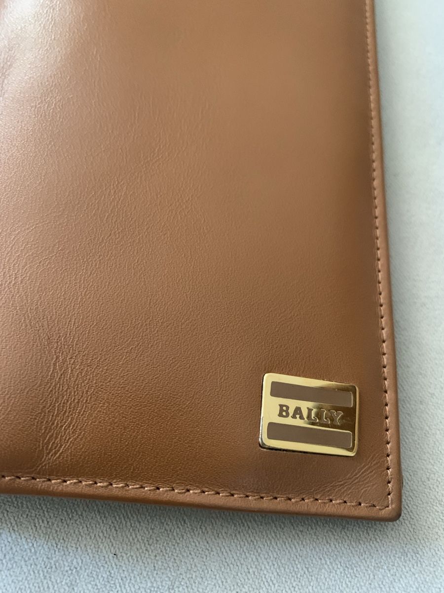 Bally Portemonnaie: Bally Portemonnaie – Gebraucht aus Bergdietikon von zor_856j 1