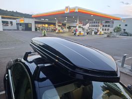 Dachbox Thule Dynamik M Schwarz Riss aber noch gut