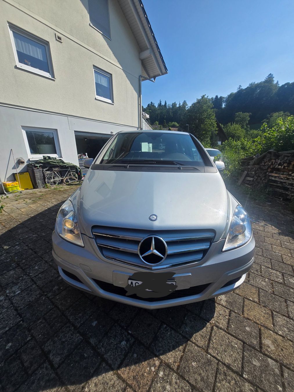Mercedes-Benz Autos: Mercedes Benz B180 Blue – D'occasion à Ammerswil AG par Nordpolarmeer