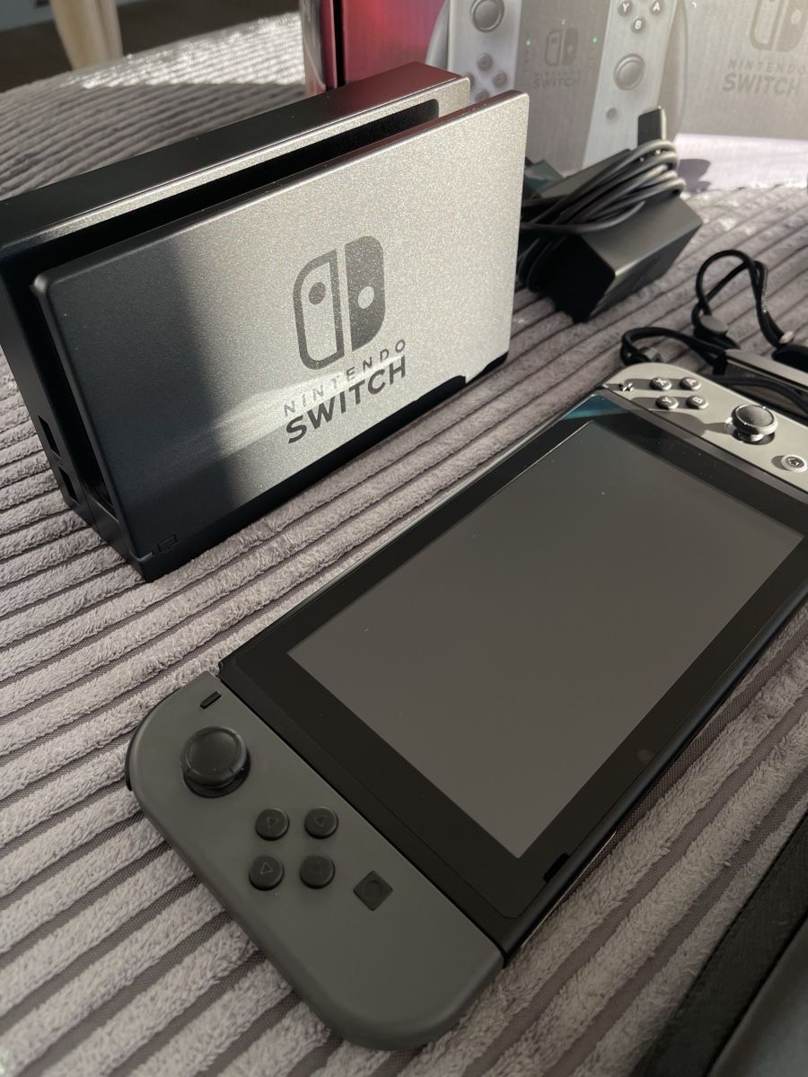 Nintendo Console: Nintendo SWITCH  – Usato da Uster venduto da sam_527d 2
