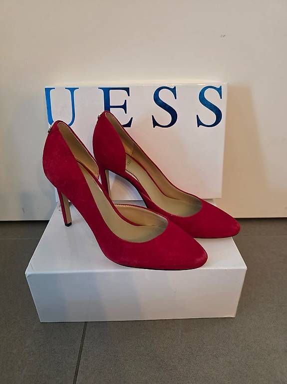 Guess Scarpe da donna: Guess High Heels  Grösse 37 – Nuovo (secondo la descrizione) da Frümsen venduto da mar_7jzg