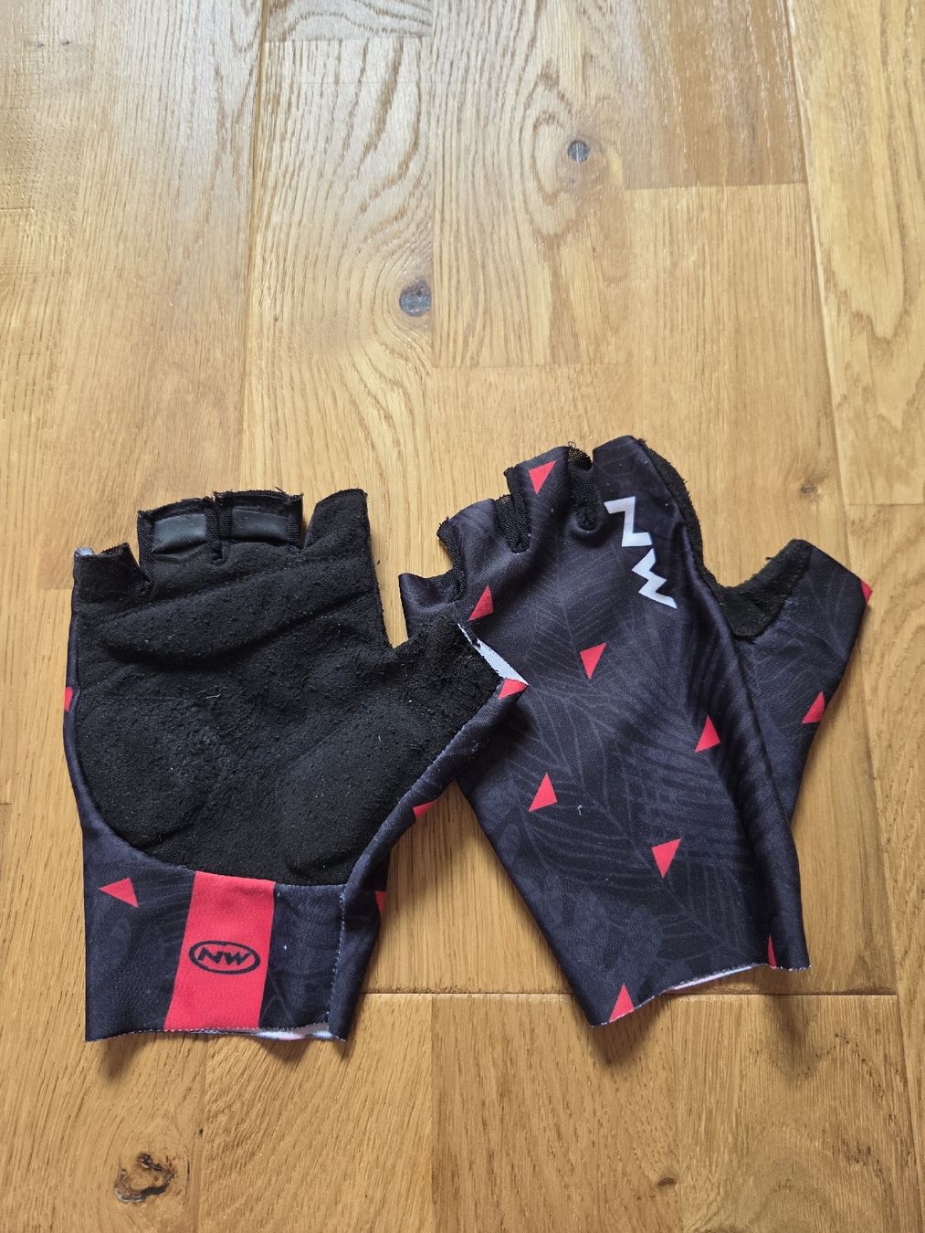 Lotti di vestiti: Velofahrer Sportset – Usato da Kippel venduto da nosei29 7