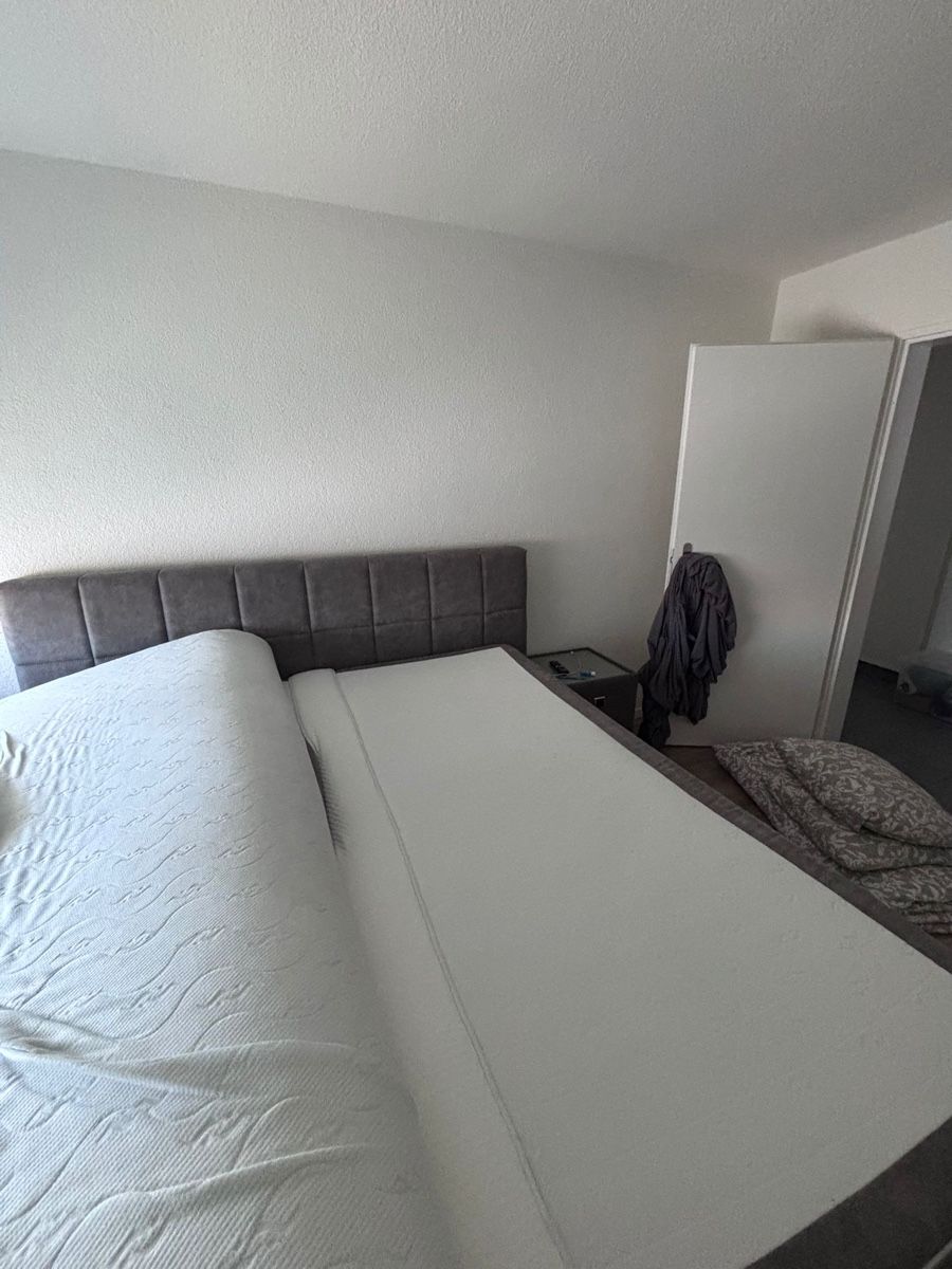 Letti: Bett mit Bettkasten und Kommode inkl. Licht – Usato da Oberglatt ZH venduto da Mitzi3840 5