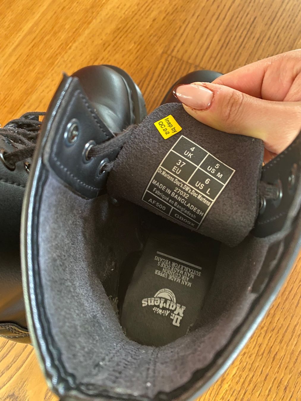 Dr. Martens Scarpe da donna: Dr. Martens  Plateaustiefelette, size 37, NP: CHF 270.- – Usato da Sissach venduto da laura.x4 5