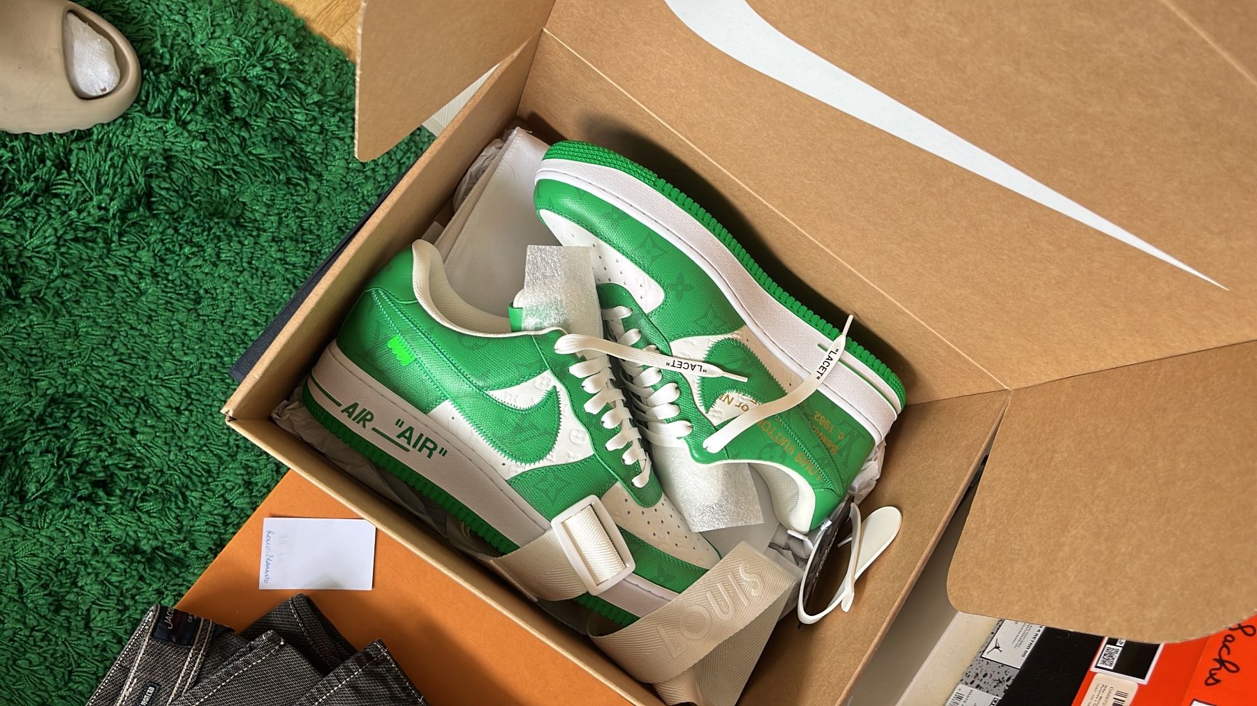 Louis Vuitton Chaussures hommes: Air Force 1 Louis Vuitton – Neuf avec emballage d'origine à Genève par 3M_JR 1
