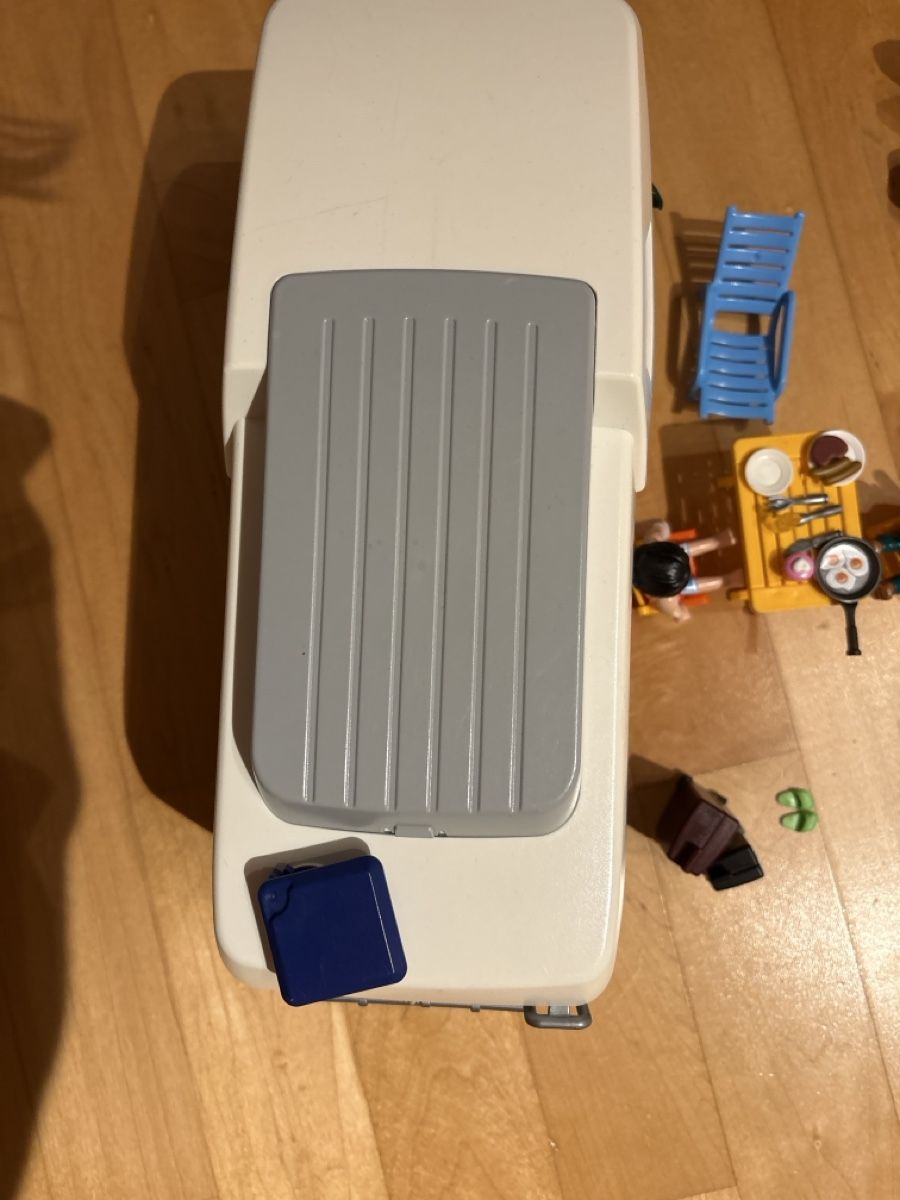 Playmobil Spielzeuge: Playmobil Camper – Gebraucht aus Nottwil von wasserlufterde 4