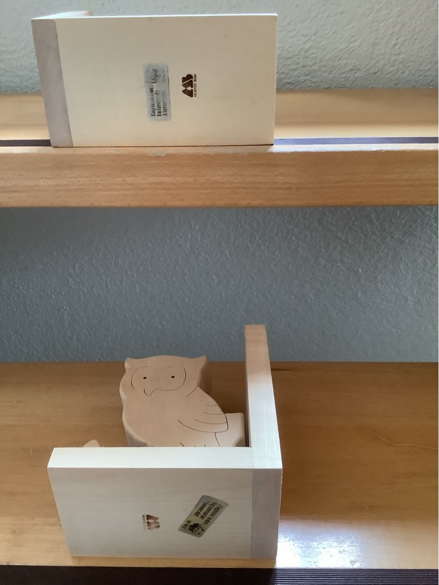 Articoli in legno: Buchstützen von Montet Bois – Usato da Weisslingen venduto da Efeuranke 1