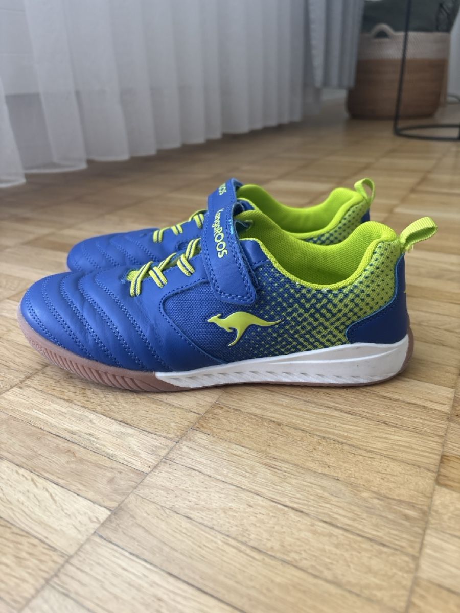 Schuhe für Jungen: Hallenturnschuhe Gr. 36 – Gebraucht aus Herisau von sen_8w8b 1