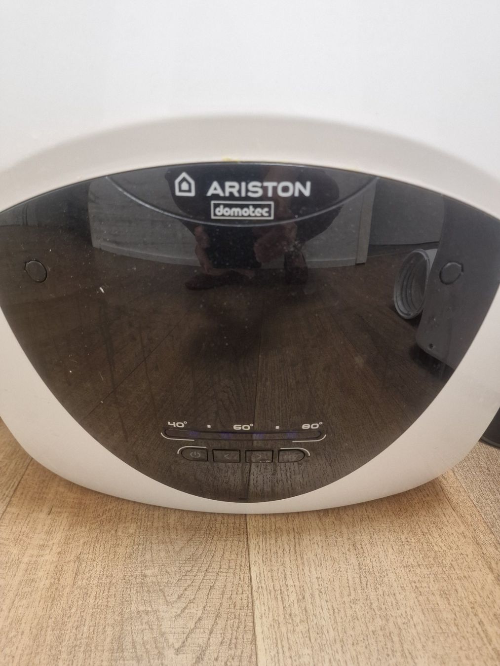 Sanitari: Chauffe-eau électrique Ariston Domotec – Usato da Neuchâtel venduto da niconede 1