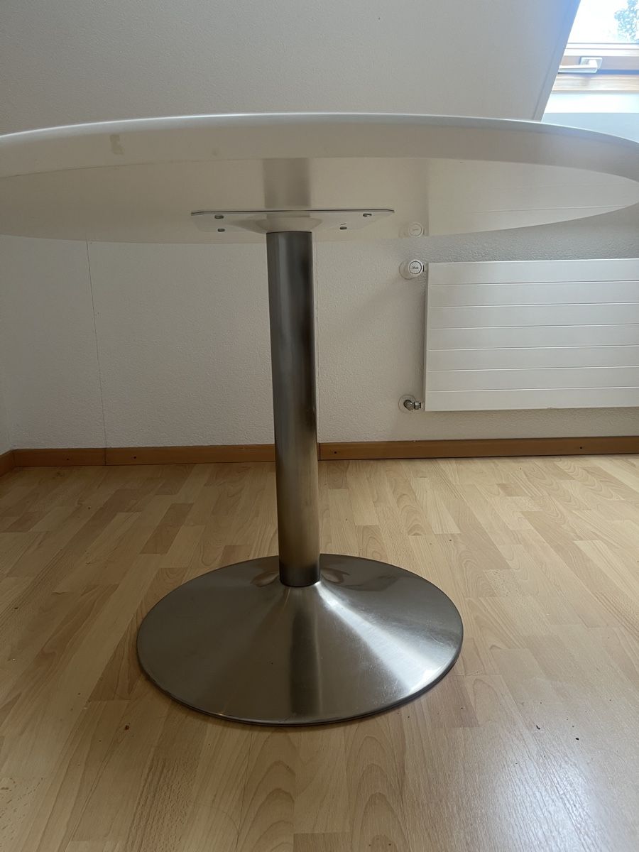 Tische: Runder Tisch / Küchentisch – Gebraucht aus Zürich von Pestopasta 1