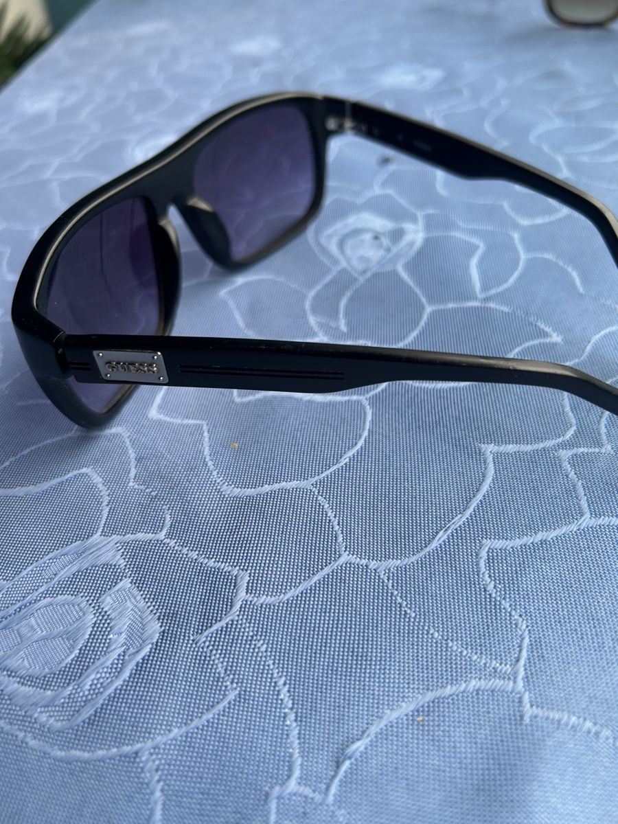 Lunettes & Verres: Sonnenbrille  – D'occasion à Basel par Krisztina.na 3