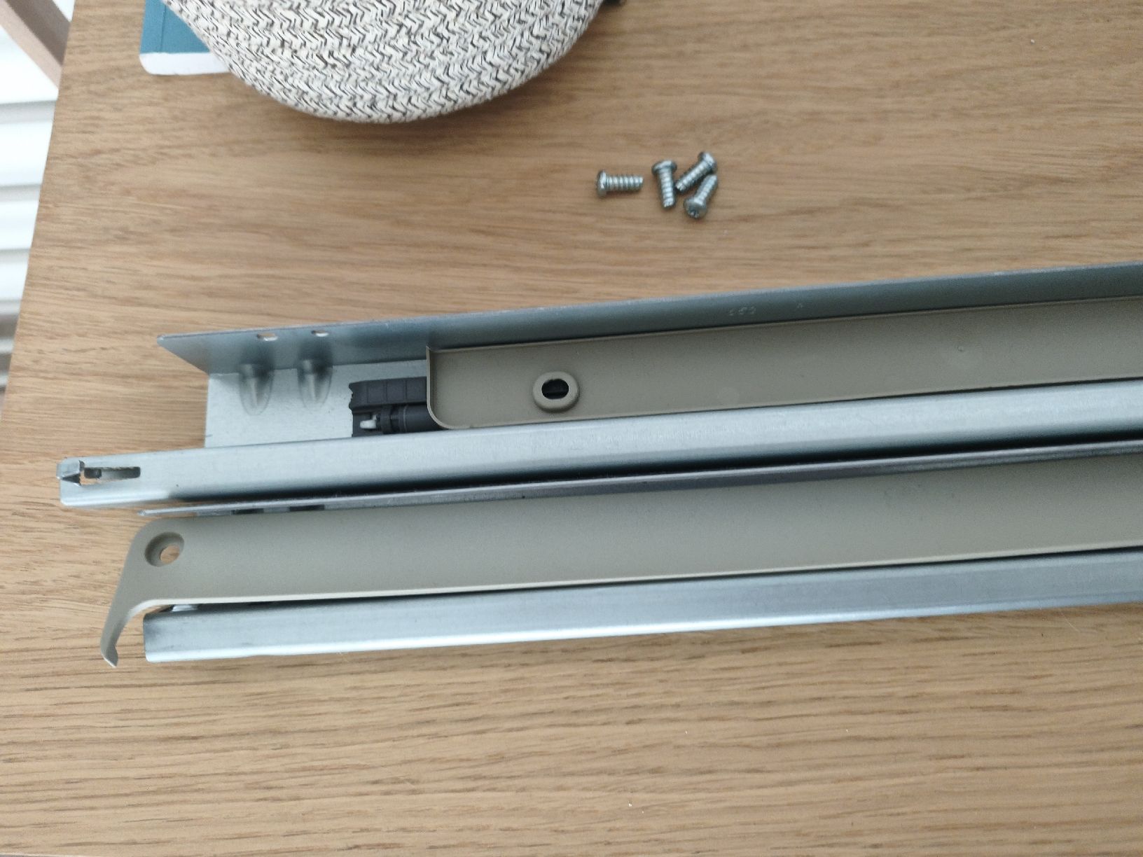Ikea Scaffali: IKEA KOMPLEMENT Ausziehbares Element 100x58 cm – Hellbraun/B – Usato da Uetliburg SG venduto da mar_957n 2