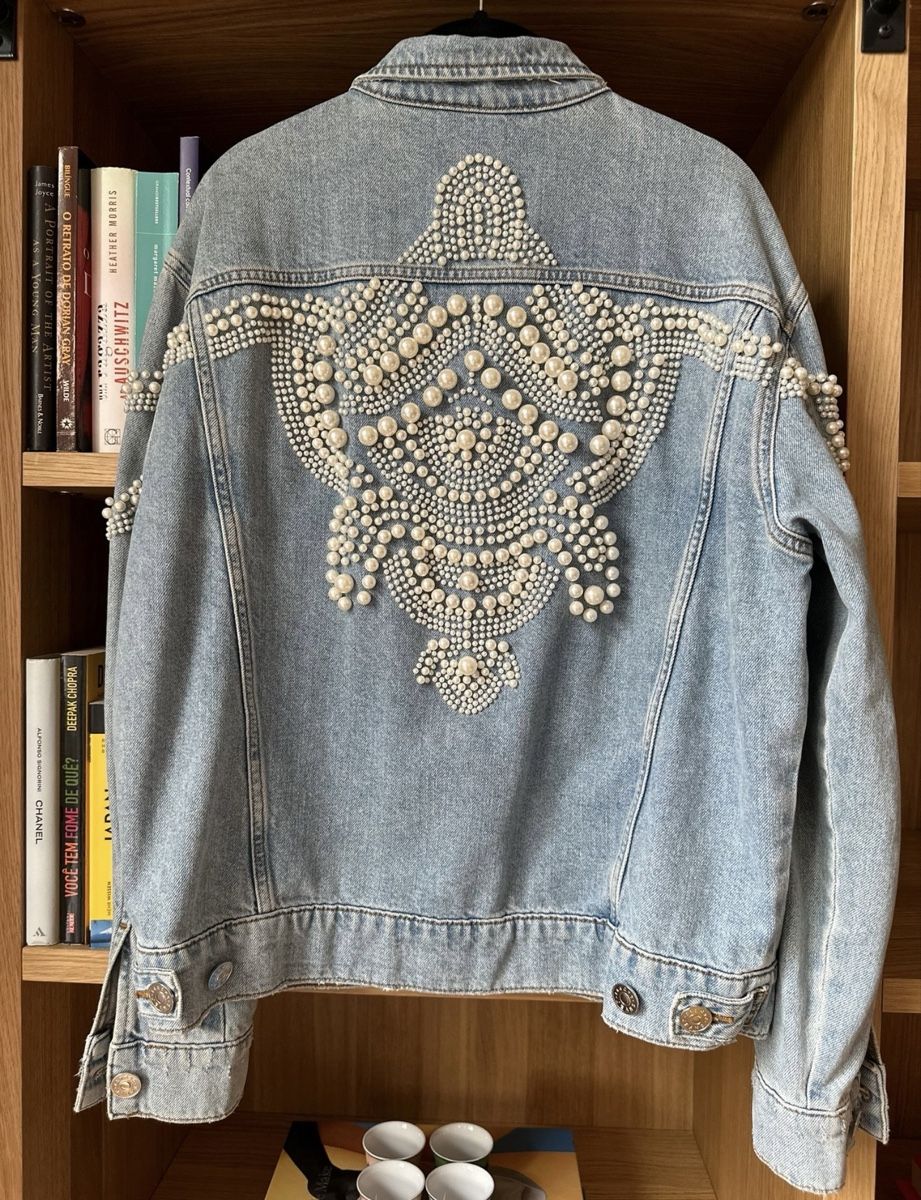 Sandro Jacken: Sandro Jeansjacke mit Perlen – Gebraucht aus Zürich von maricampos