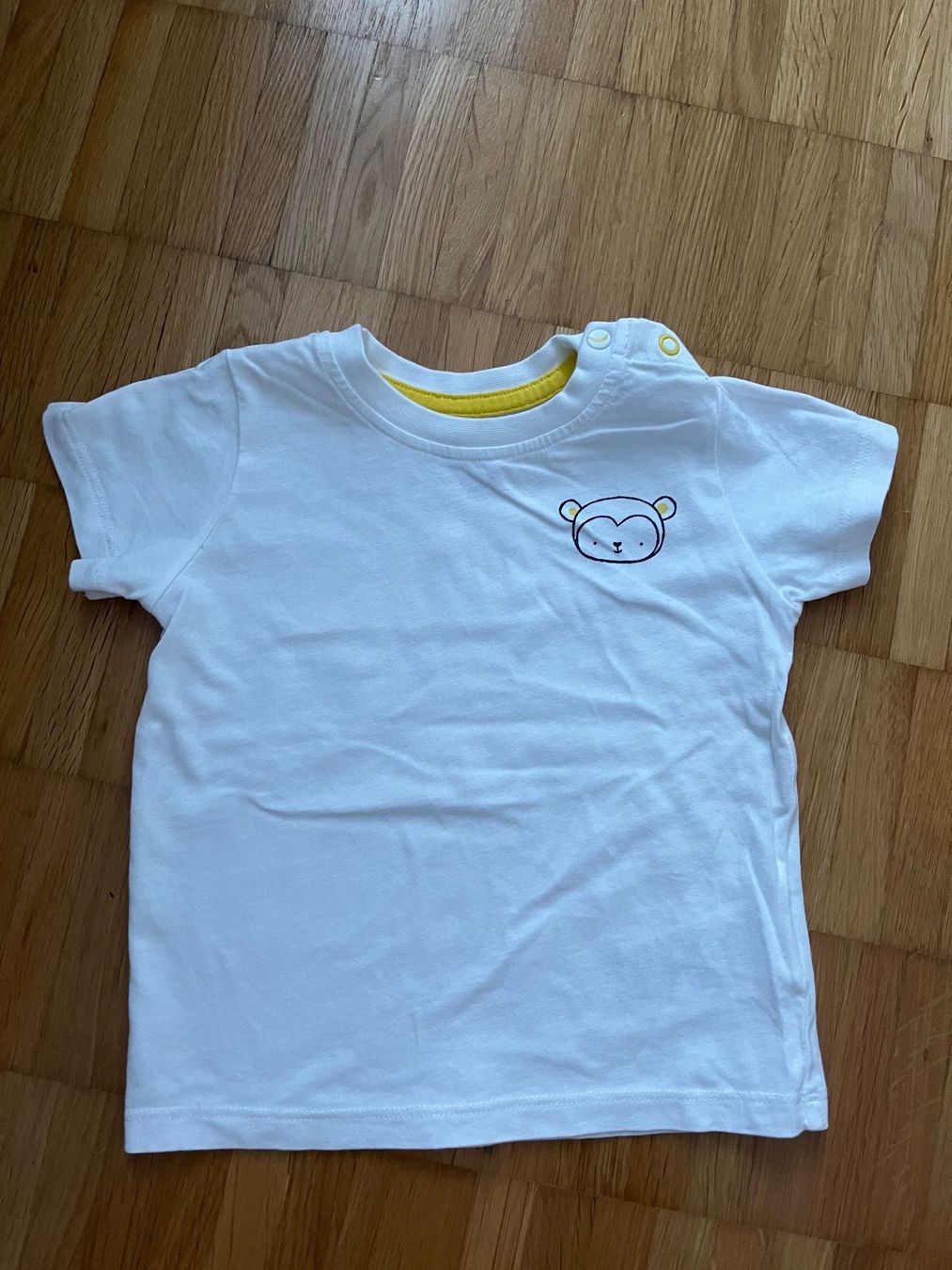 Hemden, Tops & T-Shirts: T-Shirt Gr. 74/80 – Gebraucht aus Jona von Good_luck1_