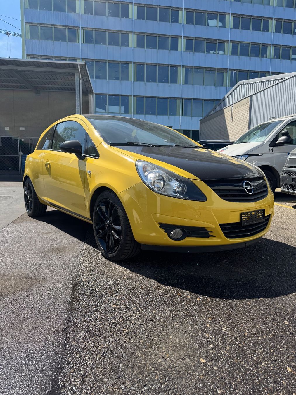 Opel Automobili: Opel Corsa D Sport – Usato da Rheinfelden venduto da adidas1984 1