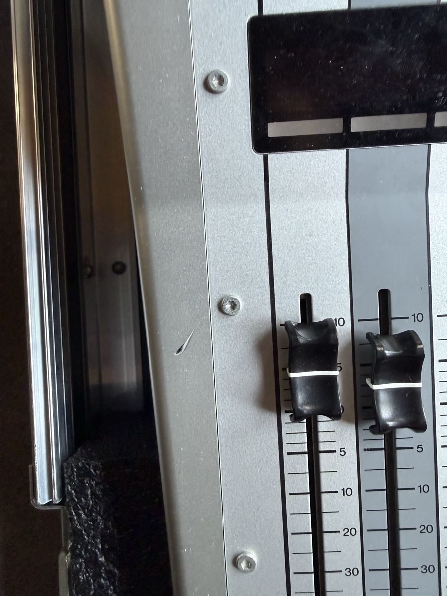 Yamaha Console di mixaggio: Yamaha TF-1 Digitalmischpult inkl. Flightcase – Usato da Gams venduto da Manamusic 3