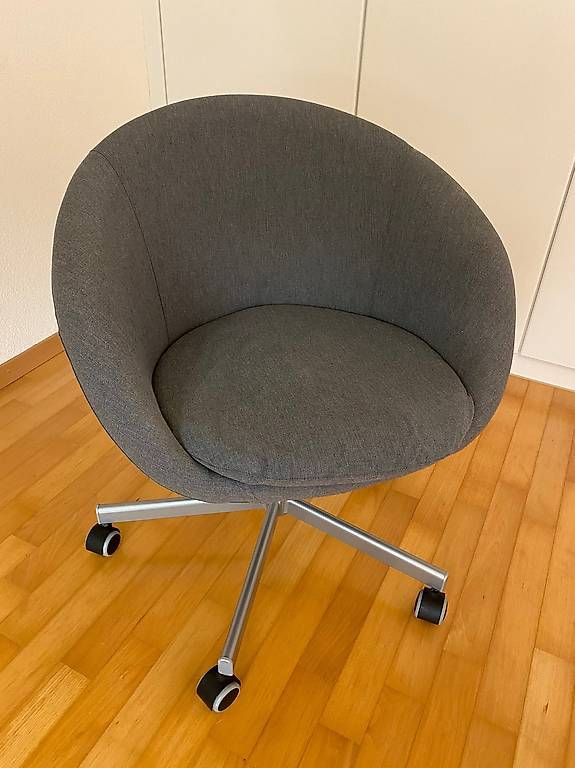 Chaises: Büro-/Drehstuhl – D'occasion à Luzern par jen_zh6d