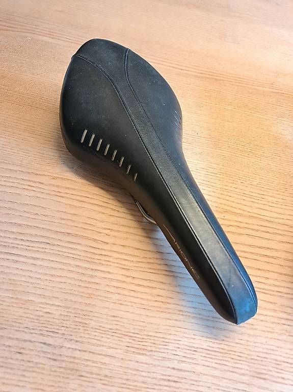 Fizik Pezzi di ricambio: Fizik Arione Titanio – Usato da Ringgenberg BE venduto da Veloeli-