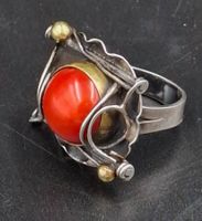 Vintage Ring aus 925er Sterlingsilber mit roter Koralle 18mm