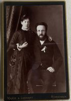 Kabinettfoto von Mange & Labhart, Rorschach, Brautpaar