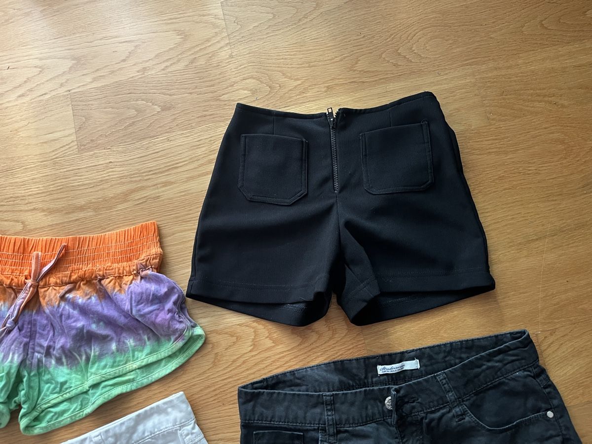 Kleiderpakete: 4 Coole Shorts, Gr. : 34 -36 – Gebraucht aus Zürich von MariaSusanne 2