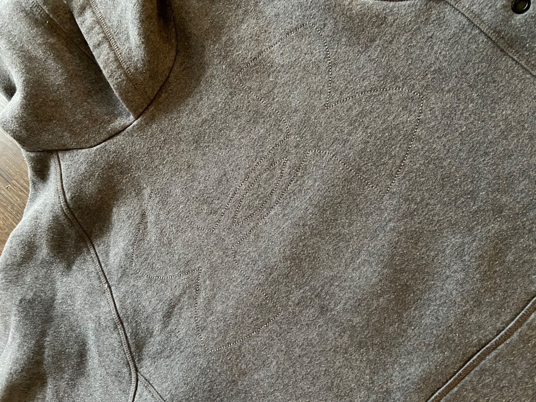 Under Armour Pullover & Sweatshirts: Under Armour Pulli Gr. L – Gebraucht aus Muttenz von bargain_hunter 4