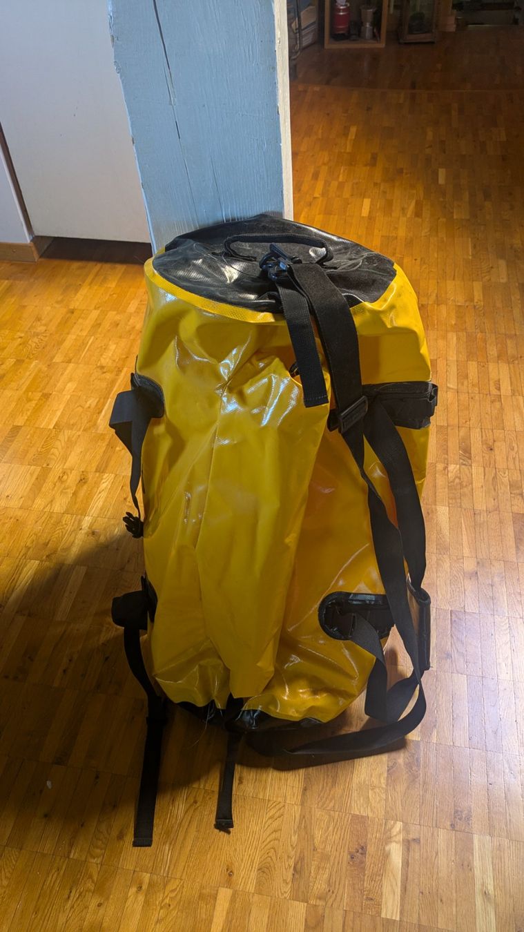Borse: Faltsack, wasserfeste Transporttasche – Usato da St.Gallen venduto da Stuempeli