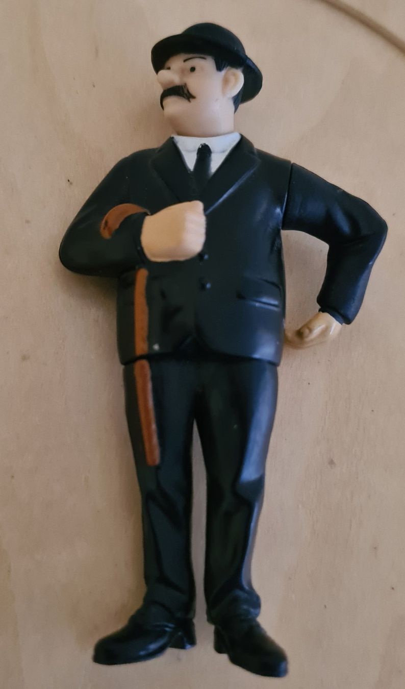 Figuren: Detektiv Schultze von Tim & Struppi 2011 – Gebraucht aus Winterthur von bibummi 5