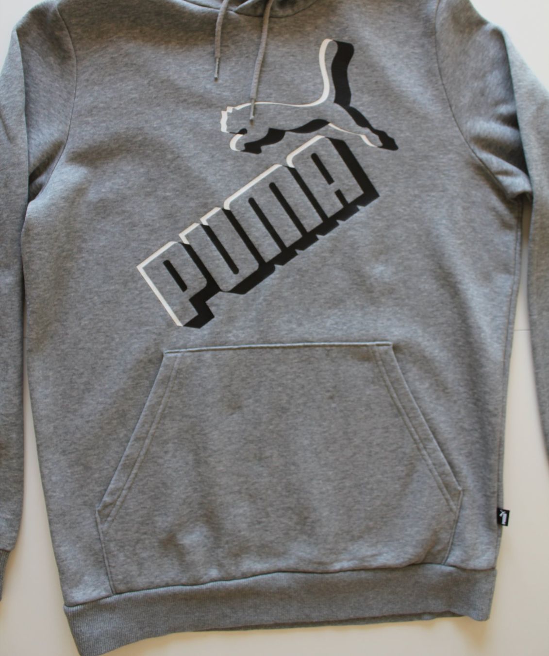 Puma Maglioni & Felpe: Pull à capuche Puma gris t.S – Usato da Peseux venduto da Gilloss 3