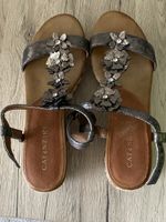 Sandalen hoch