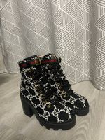 Botte Gucci noir taille 40