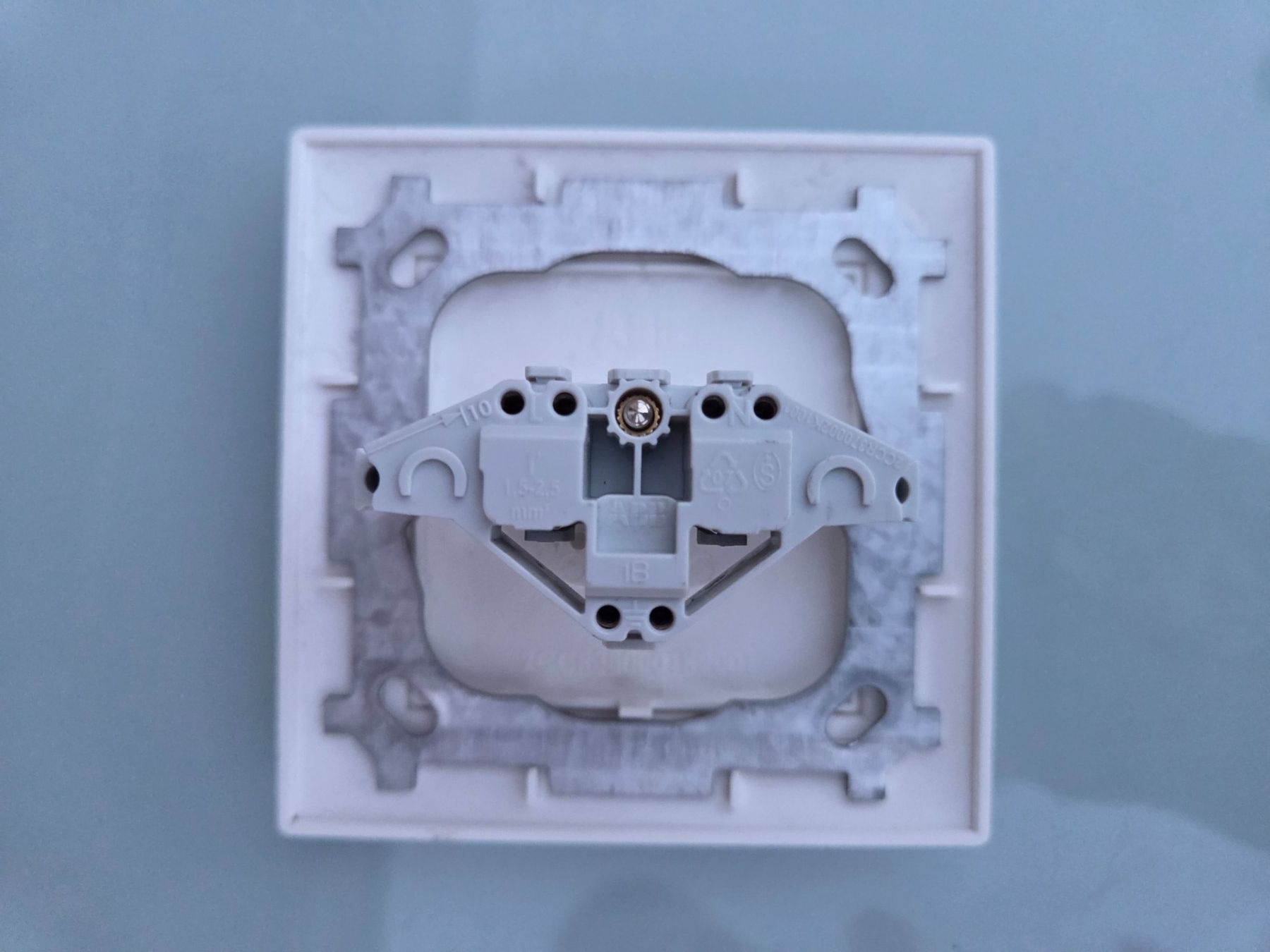 ABB Fiches d'alim.: ABB Steckdose T13 Typ13 UP – D'occasion à Zürich par eymen20 3