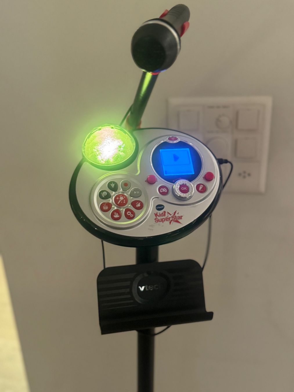 Vtech Giocattoli: Vtech Kid SuperStar mit Mikrofon und Lichtshow – Usato da Wangen ZH venduto da Sephora21 1