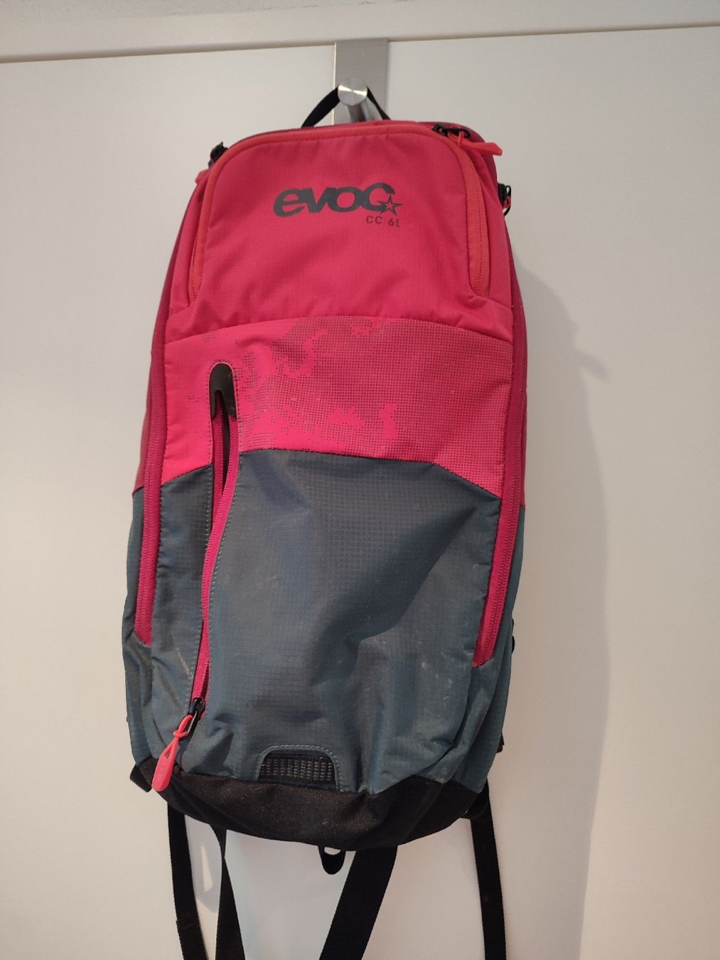 Evoc Zaini: Evoc Bikerucksack 6L – Usato da Dürrenäsch venduto da ShinJewel