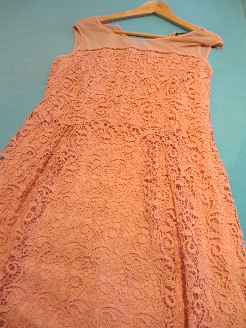 Kleider: Vintage Spitzenkleid  Fit & Flare Gr. 38 – Gebraucht aus Herisau von fan_h9qj 5