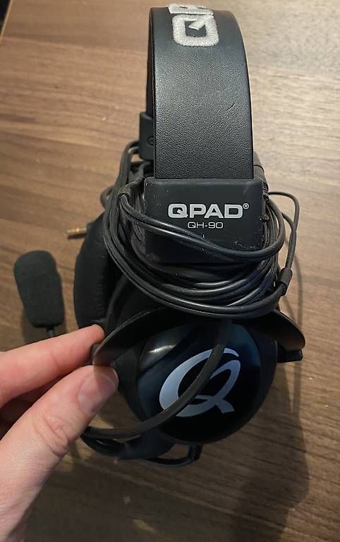 Casques audio: QPAD QH-90 Gamer Headset – D'occasion à Bachenbülach par Fortune 1