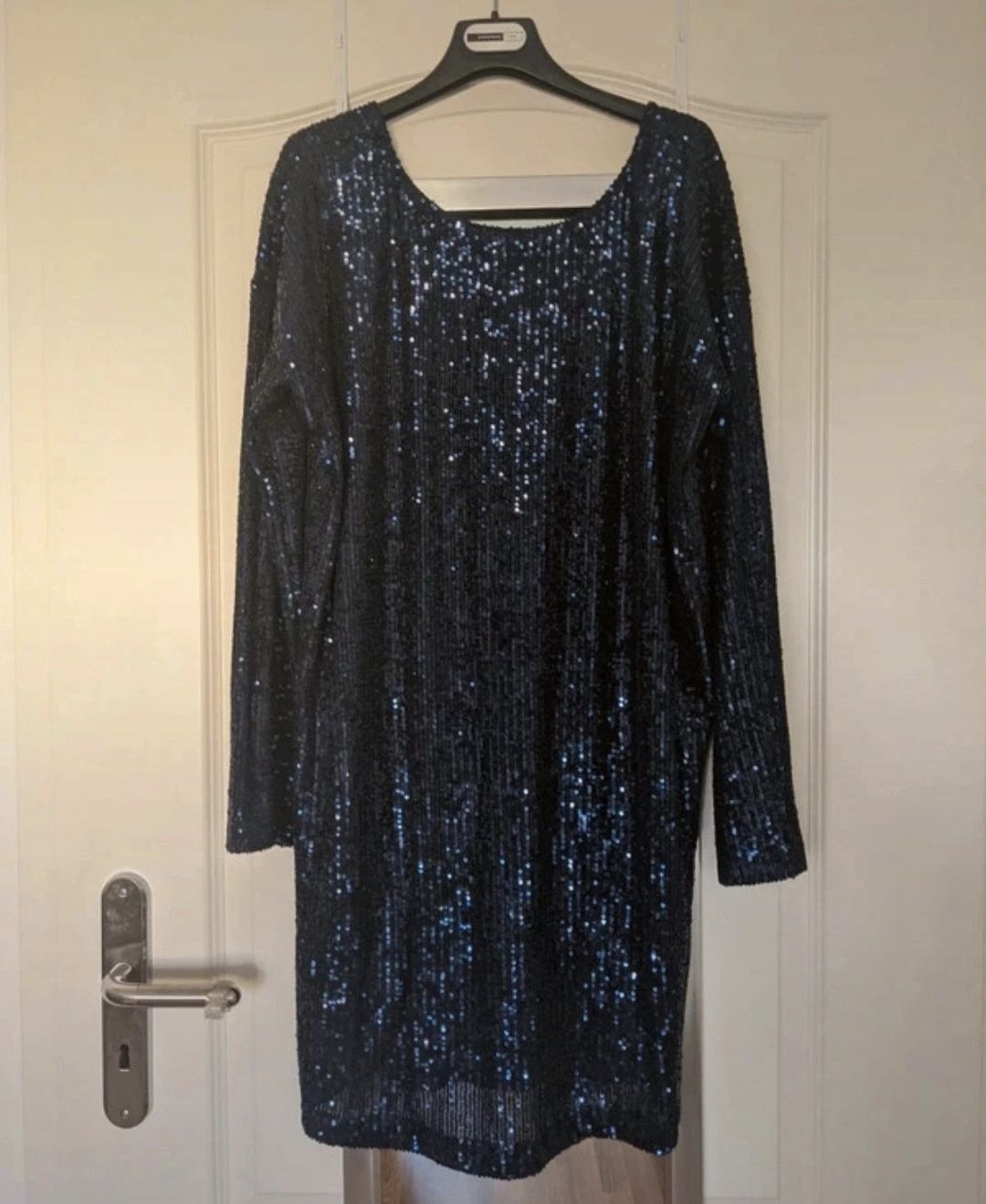 Asos Vestiti: Sequin Party Dress – Usato da Basel venduto da ian_z6t8 2