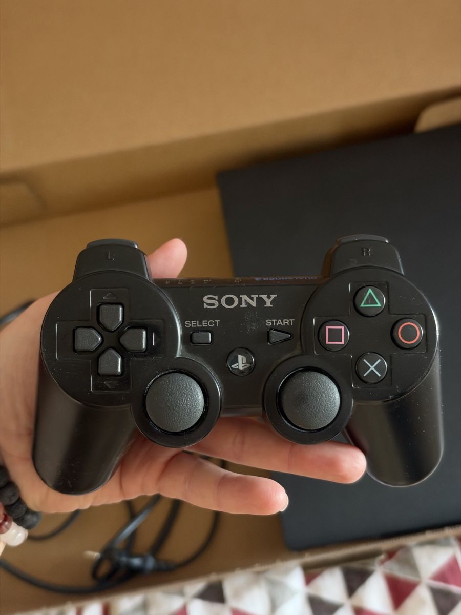 Sony Console: Sony PlayStation 3 (PS3) mit Controller und 2 Kabeln – Usato da Brüttisellen venduto da Sese_99 3
