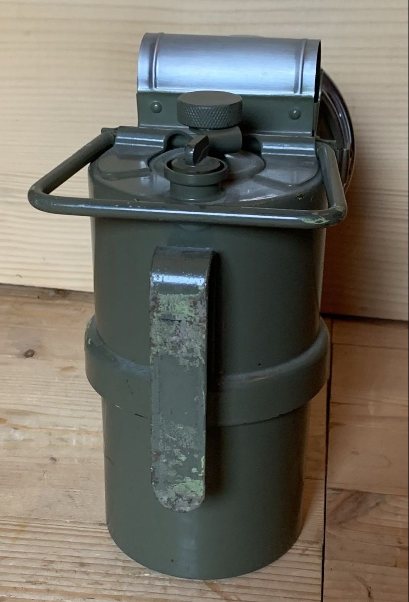 Schweizer Armee Lampade: Karbidlampe der CH Armee – Usato da Goldingen venduto da Bergler012 3