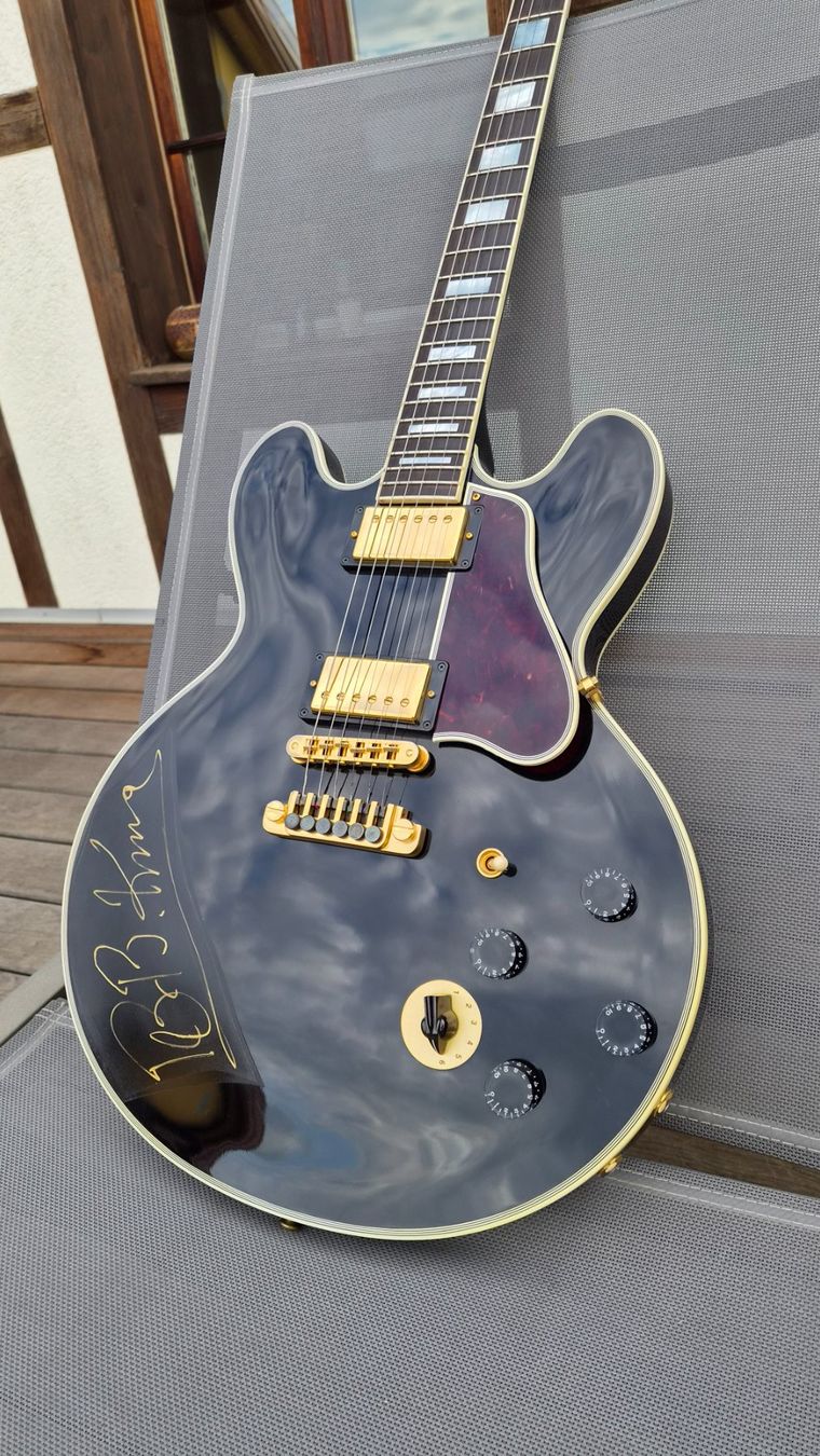 Gibson Strumenti musicali: Gibson Lucille BB King Signed Crown – Usato da pieterlen venduto da AntonelloGuitars 3