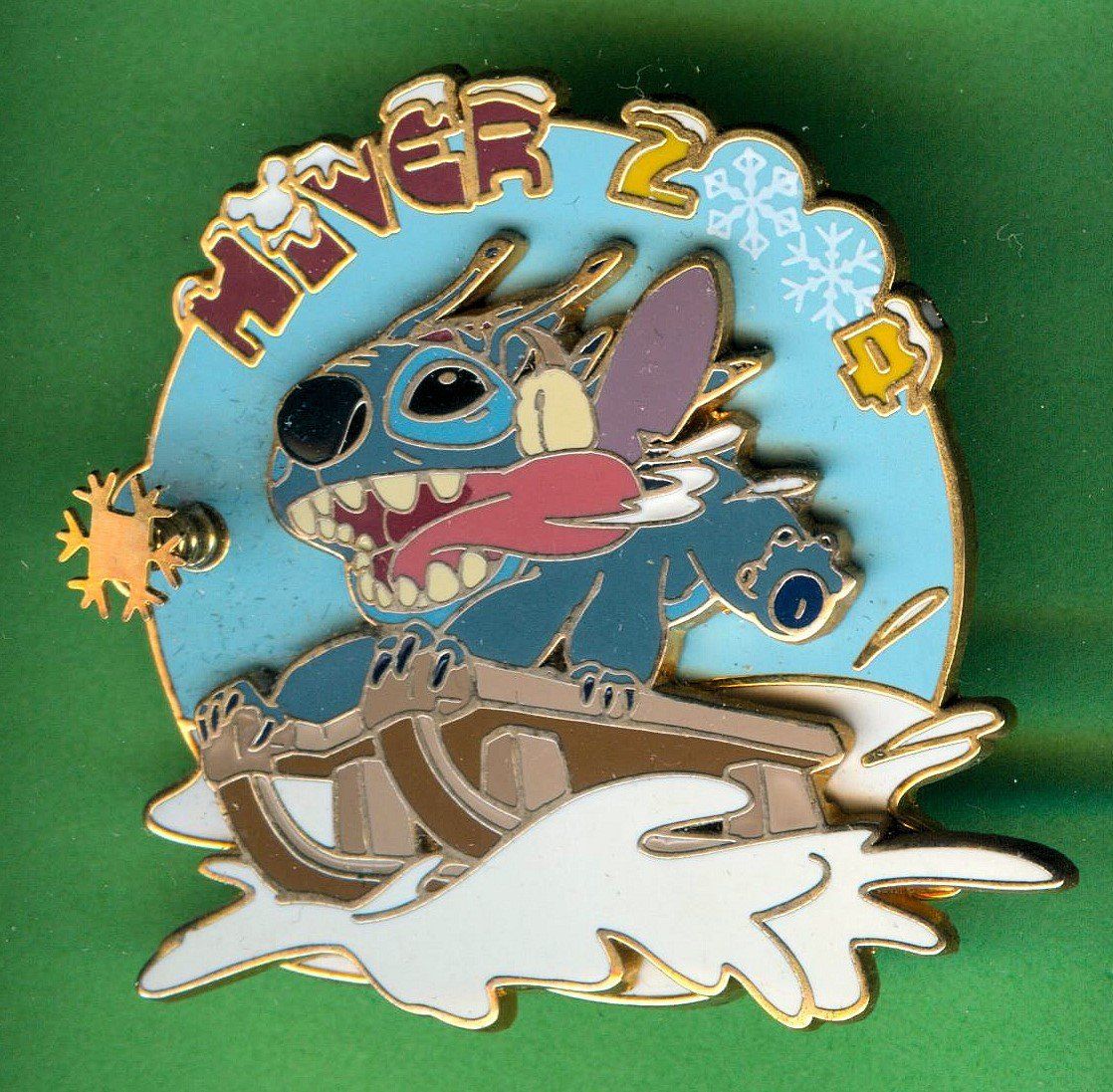 Disney Placchette & Badge: Disney   STITCH  Winter 2004  Lim.0830/1200 – Usato da Winterthur venduto da Sammleroase