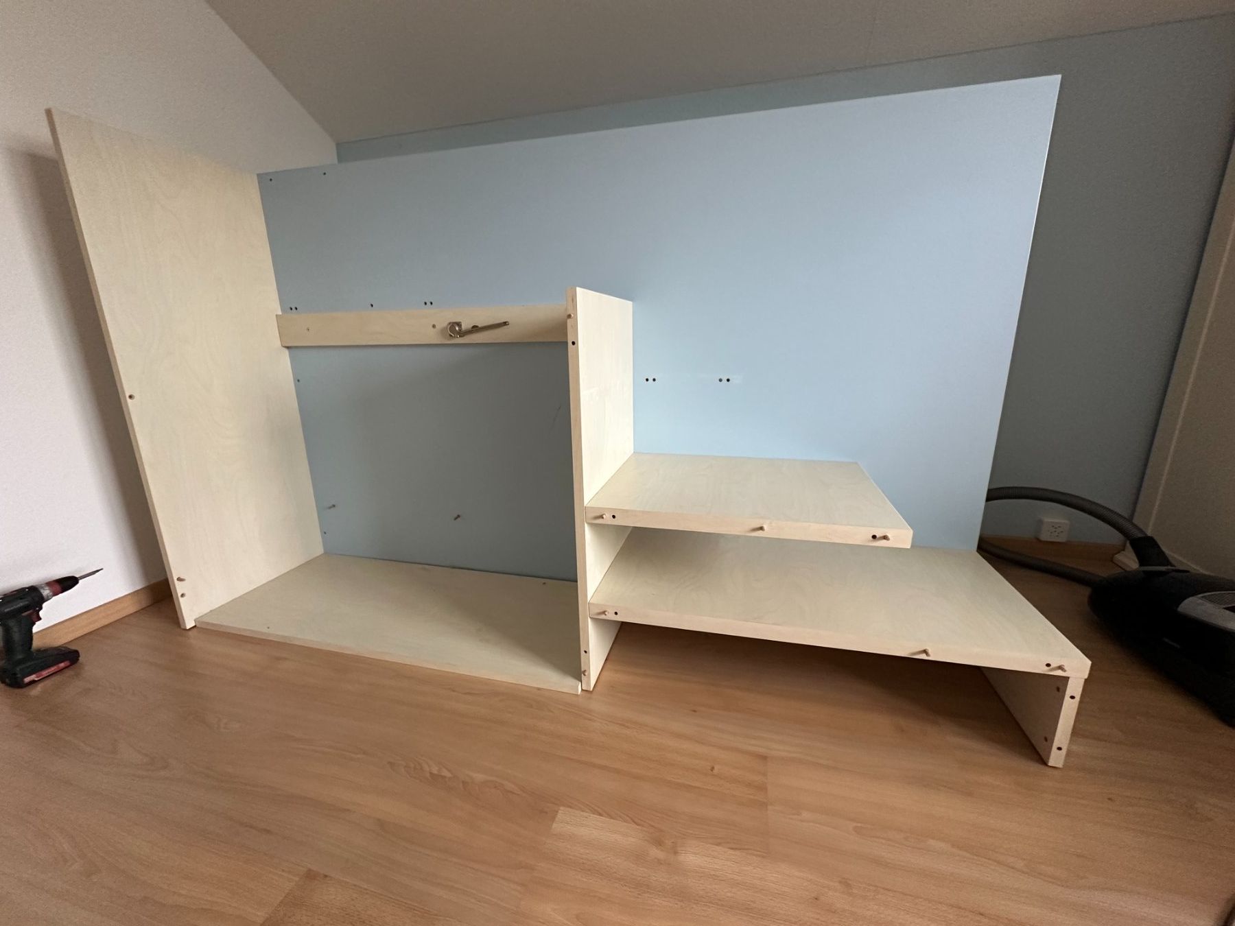 Letti: Lit superposé ERBA avec table de nuit, escalier et rangement – Usato da Thônex venduto da sui_001 5