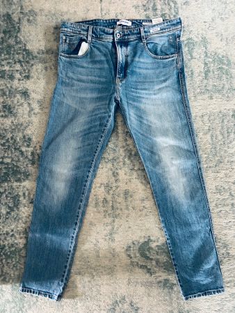 Jeans UNIFORM Grösse 34/32 guter Zustand