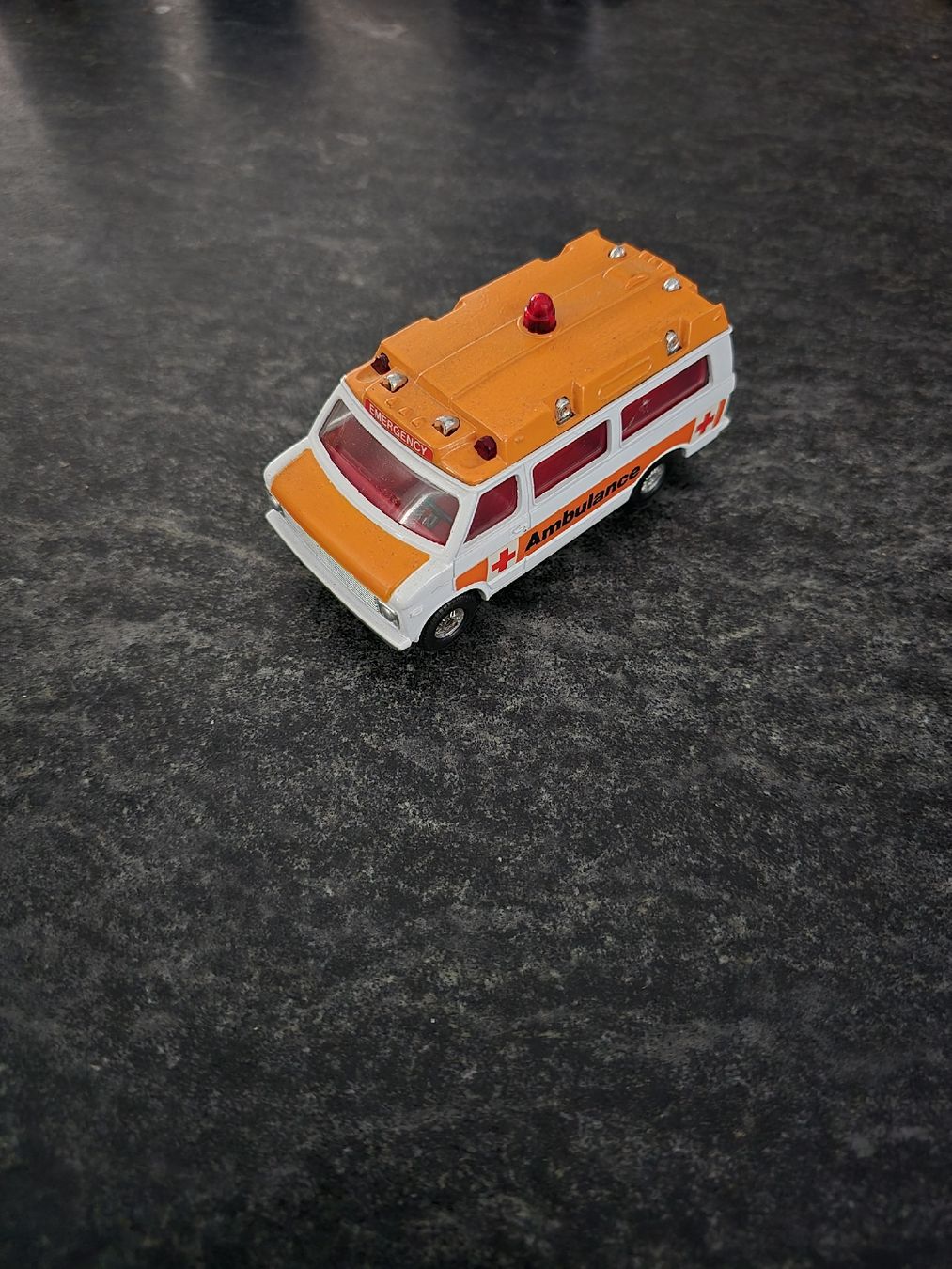 Corgi Toys Modellini d'auto: Corgi Toys Chevy Van Ambulance – Usato da Weiach venduto da KissGearSwiss96