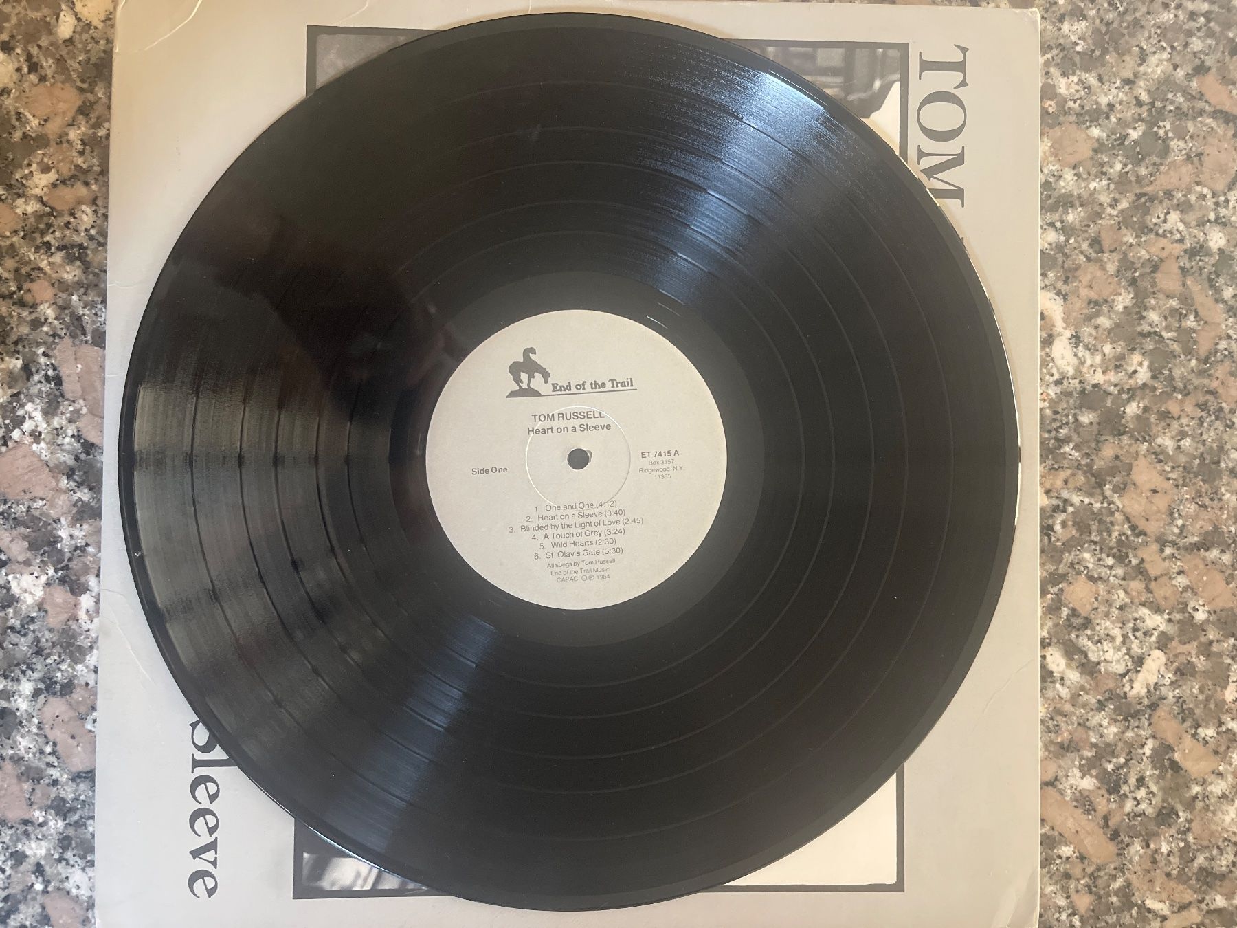 Dischi in vinile: S1609/Tom Russell - Heart on a Sleeve – Usato da Frutigen venduto da Philippe_jsp 2