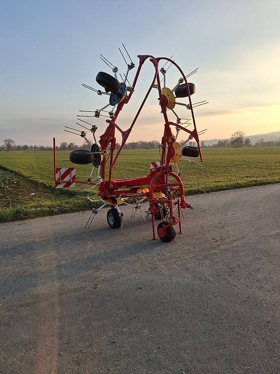 Tutte le macchine: Kreiselheuer Pöttinger Hit 690N – Usato da Aristau venduto da johndeere7810 4