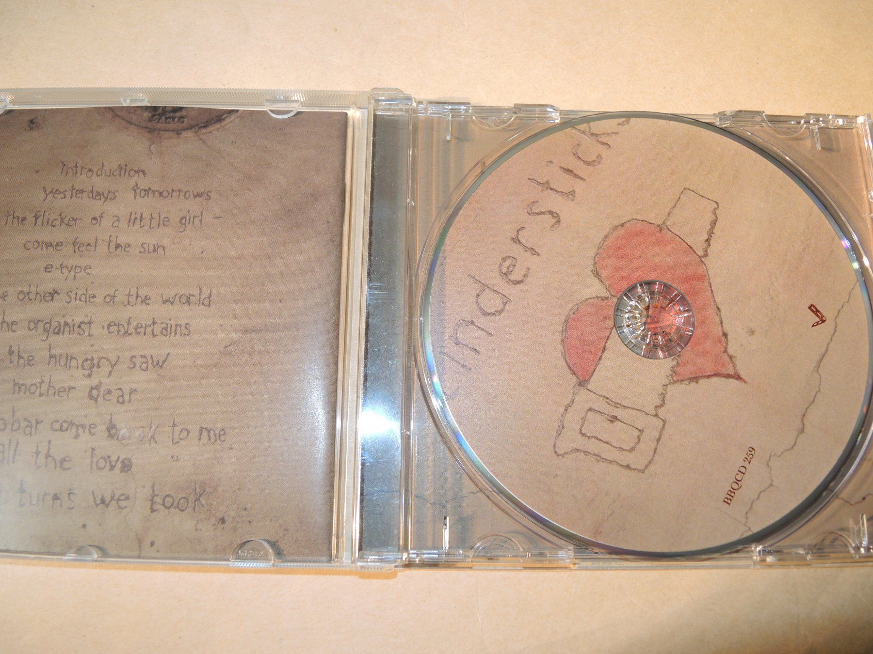 CD: Tindersticks - The Hungry Saw - CD – Usato da Rorschach venduto da maeck8 1