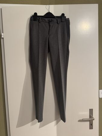 Jungen Hose, Gr. 140, ungetragen 