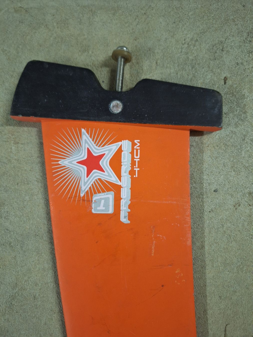 Surfboards & Schwimmbrette: Windsurfbrett Tabou Rocket 125l 69cm 245cm Ltd Carbon – Gebraucht aus Winterthur von yy1 9