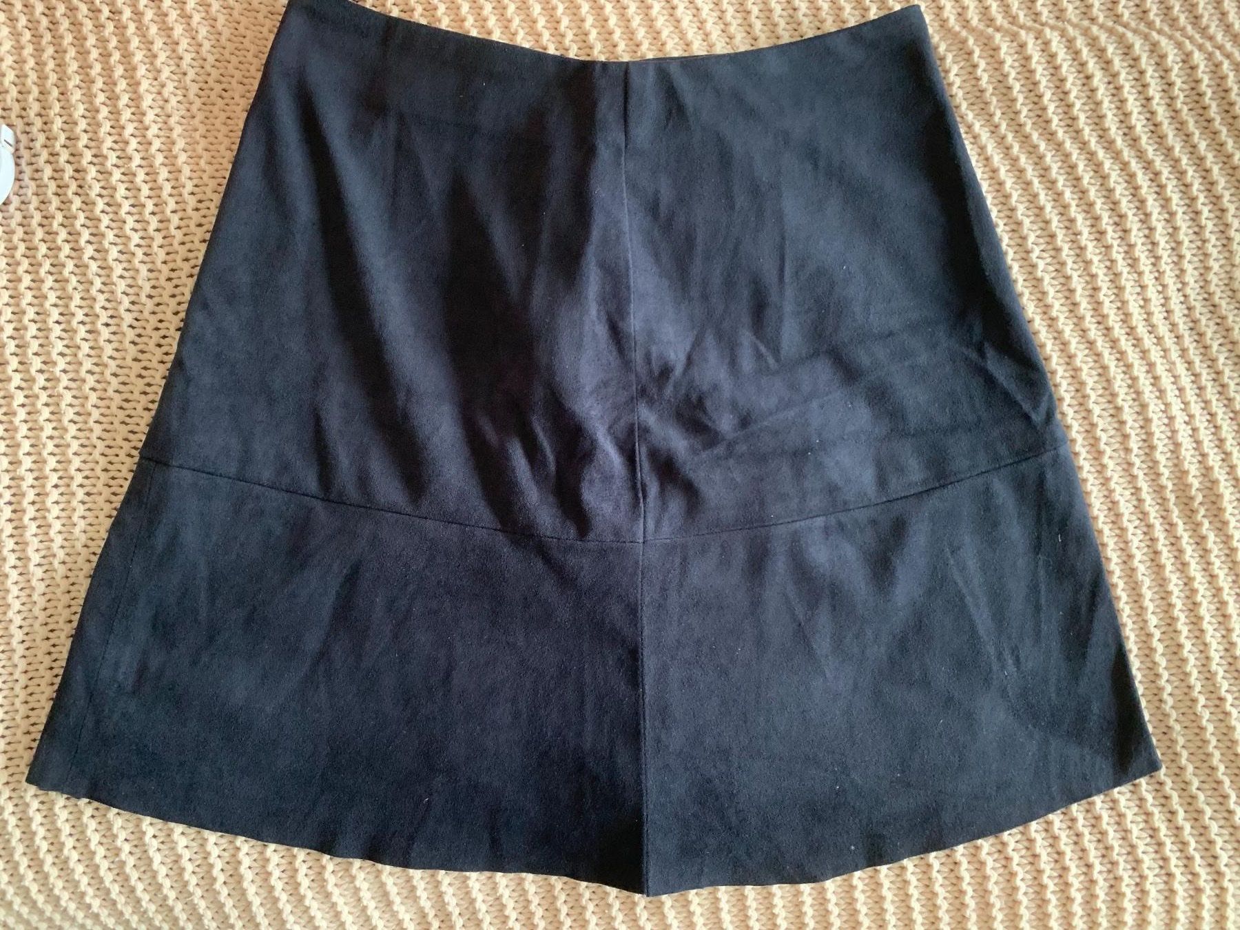 Gonne: Jupe bleue marine chic – Usato da Montreux venduto da Iza_81199 1